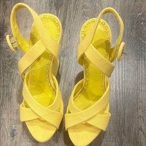 Alice + Olivia Yellow Crisscross Sandals